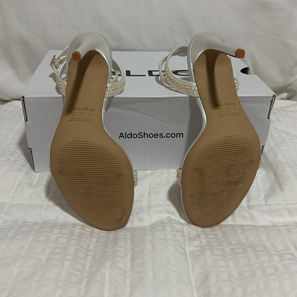 Aldo 3.75 Inch Pearl Heels - Picture 2 of 3